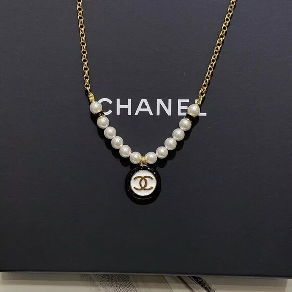 Chanel 2024 Bead Strand CC Gold and Cream Pearl Necklace - Picture 1 of 4